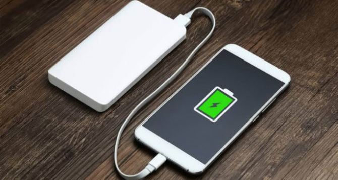 Практичний тест на скільки зарядів вистачає Power Bank